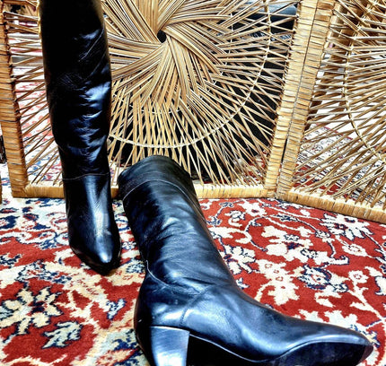 Brand New Vintage Boots - Yatva