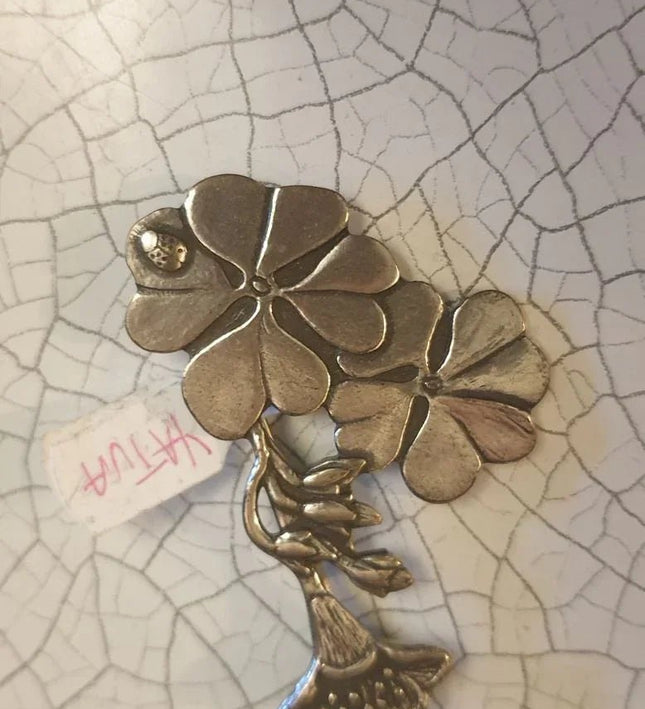 Brooch - Yatva
