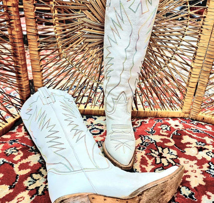 Designer Chloè Cowboy Boots - Yatva
