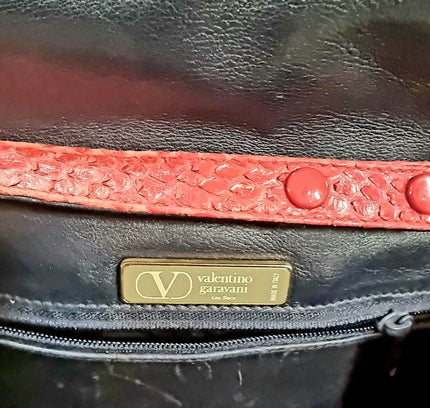 Designer- Valentino Garavani Shoulder Bag