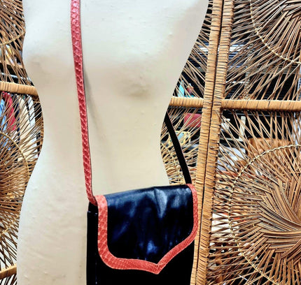 Valentino Garavani Shoulder Bag - Yatva