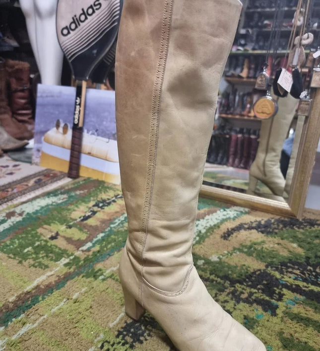 Vintage 1970's Boots - Yatva