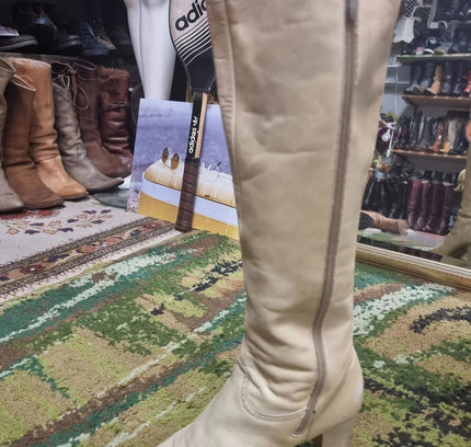Vintage 1970's Boots - Yatva