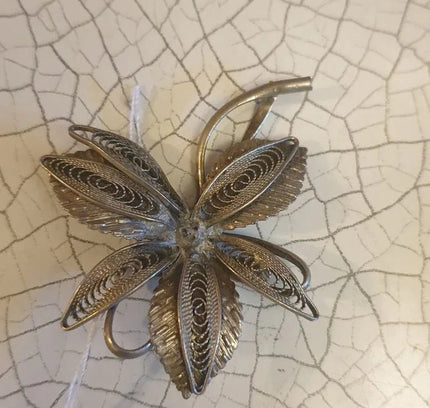 Vintage 50's Flower Brooch - Yatva