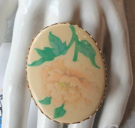 Vintage 70s Pendants & Brooch - Yatva