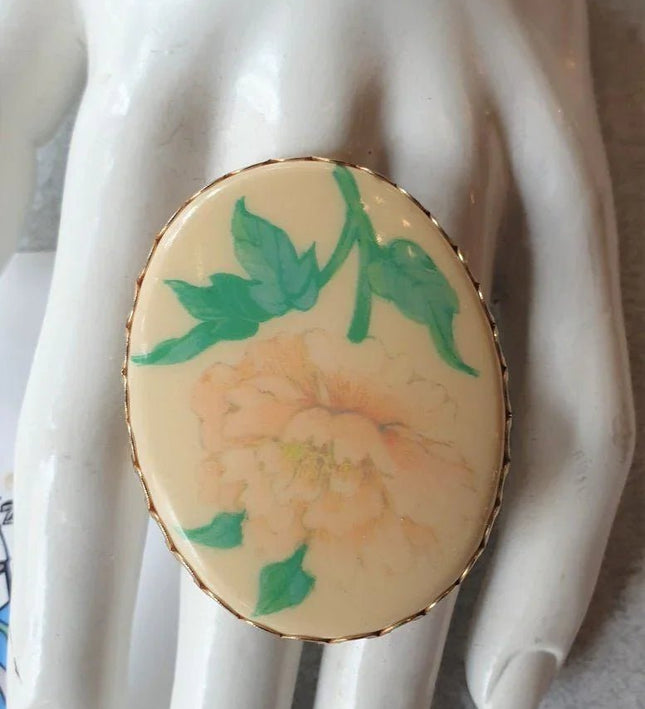 Vintage 70s Pendants & Brooch - Yatva