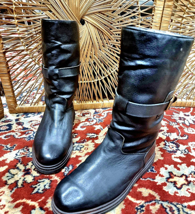 Vintage 80's/ 90's Boots - Yatva
