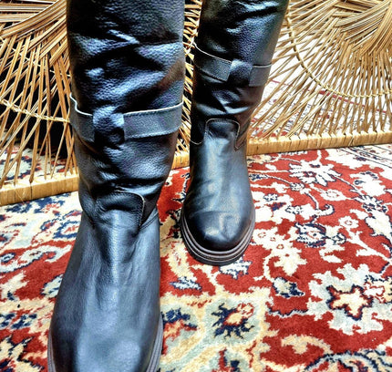 Vintage 80's/ 90's Boots - Yatva
