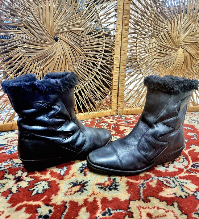 Vintage 80s Ankle Boots - Yatva