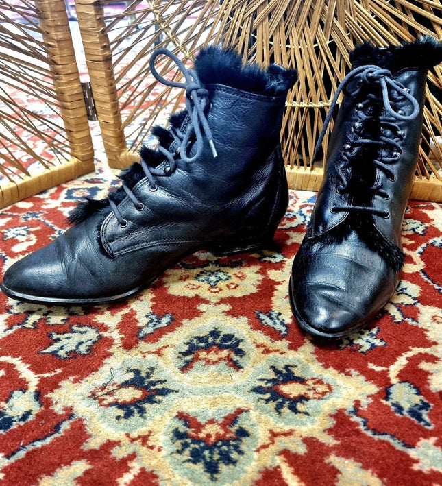 Vintage 80s Ankle Boots - Yatva