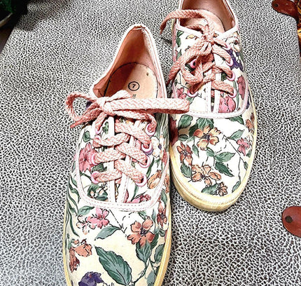 Vintage 80's Floral Shoes - Yatva