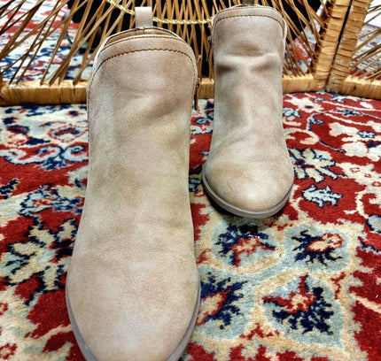 Vintage 80's Guess Biker Ankle Boots - Yatva