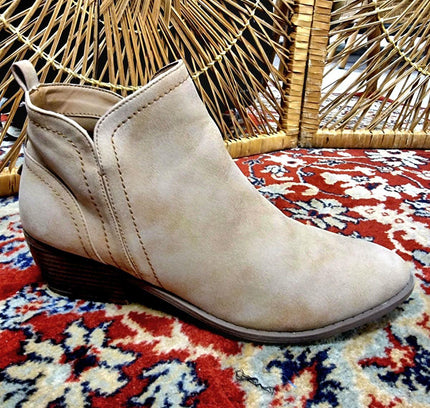 Vintage 80's Guess Biker Ankle Boots - Yatva