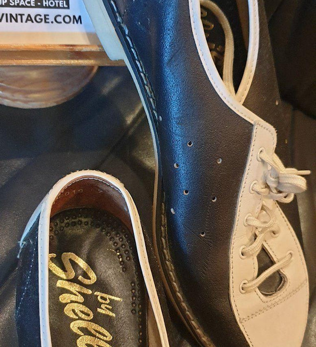 Vintage 80s Shelly's Of London Brogue Shoes - Yatva