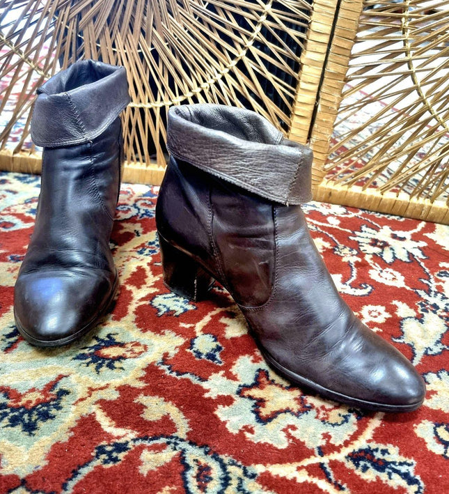 Vintage Ankle Boots - Yatva