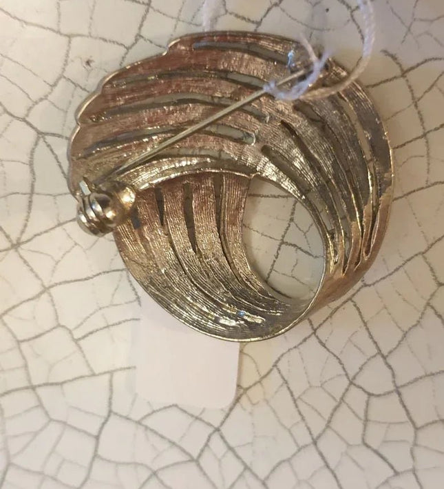 Vintage Art Deco Brooch - Yatva
