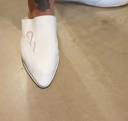 Vintage Babouo Slip On Shoes - Yatva