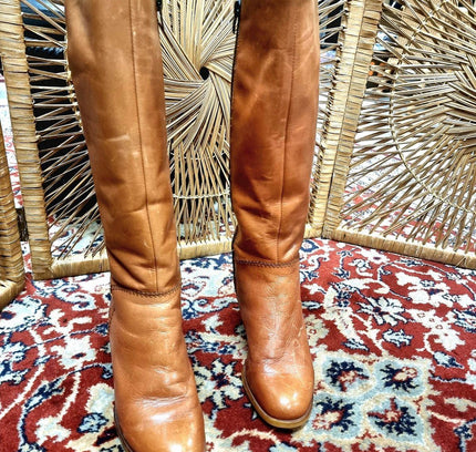 Vintage Boots - Yatva