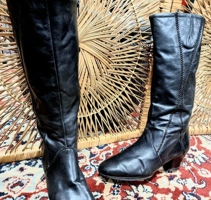 Vintage Boots - Yatva