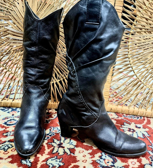 Vintage Boots - Yatva
