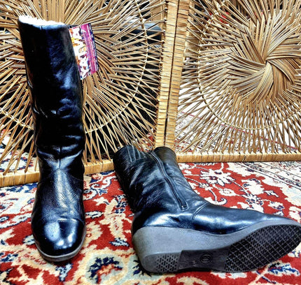 Vintage Boots - Yatva