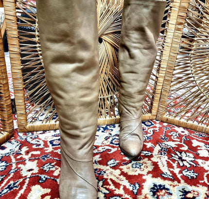 Vintage Boots - Yatva