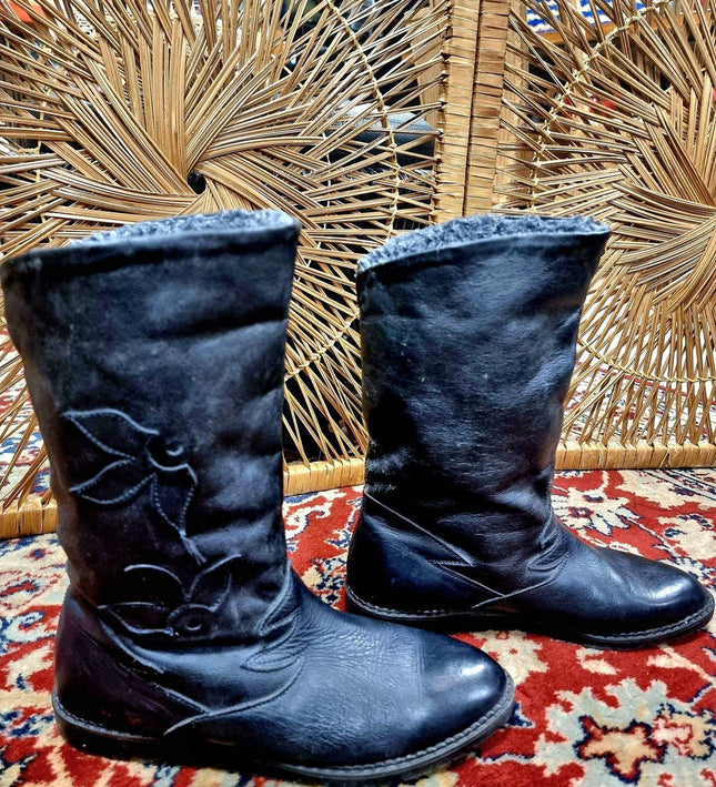 Vintage Boots - Yatva
