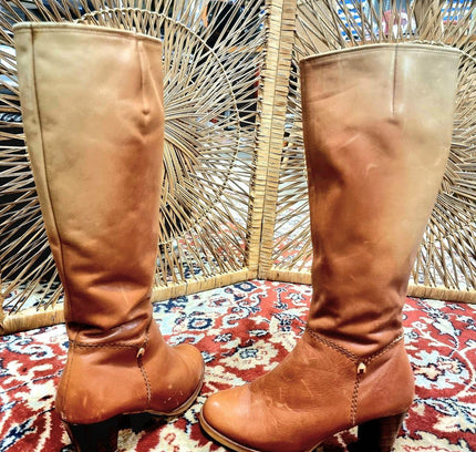 Vintage Boots - Yatva