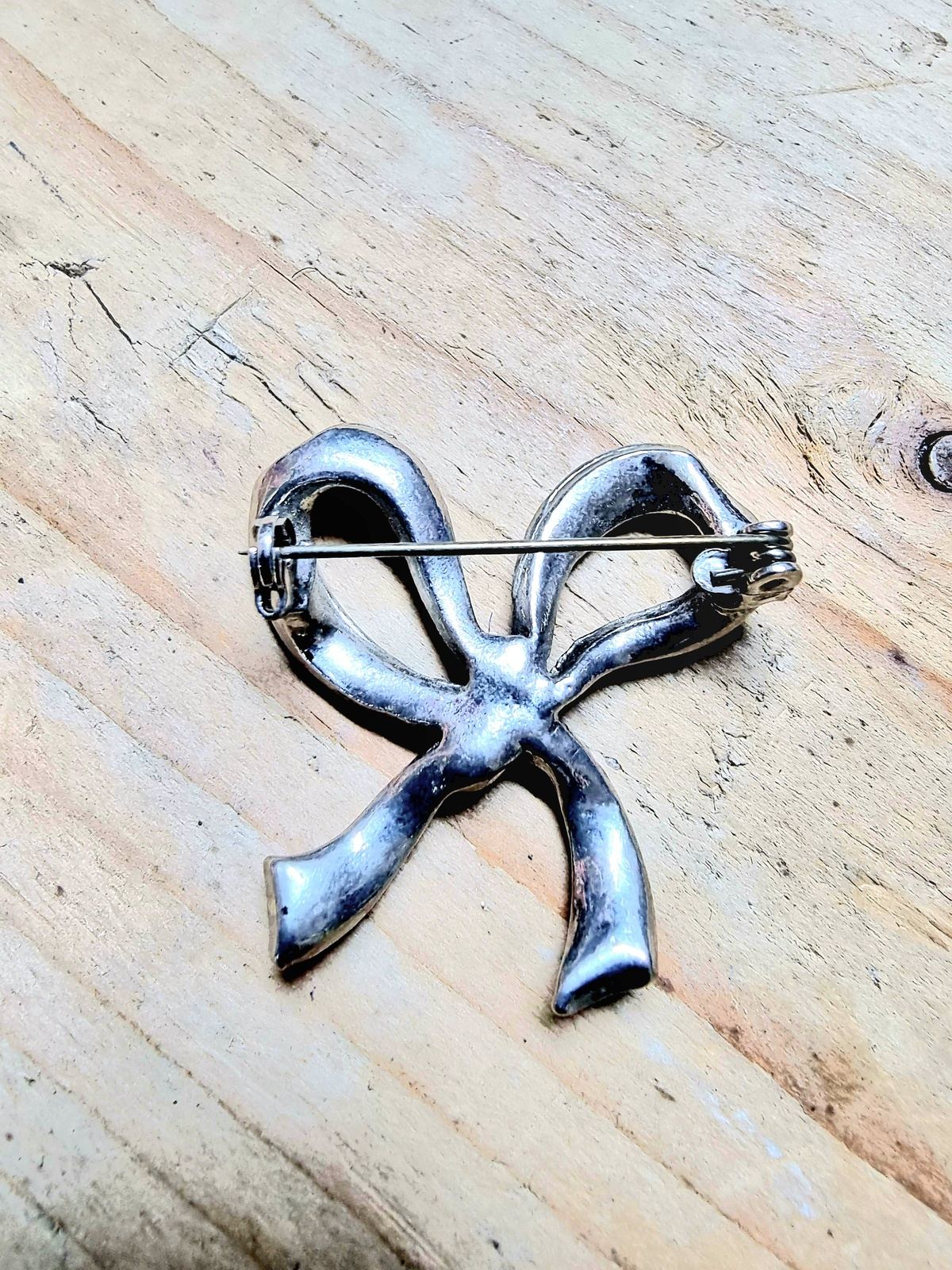 Vintage Bow Brooch