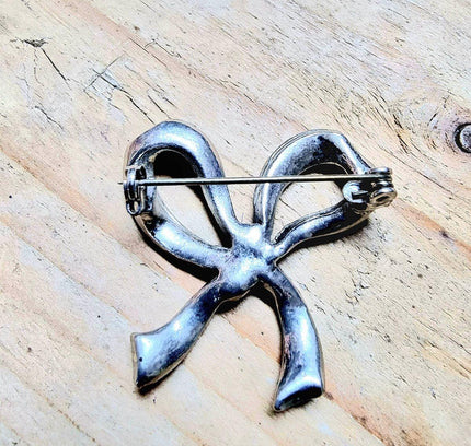 Vintage Bow Brooch - Yatva