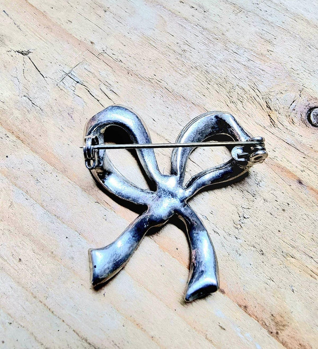 Vintage Bow Brooch - Yatva