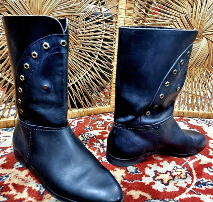 Vintage Brand New 80's boots - Yatva