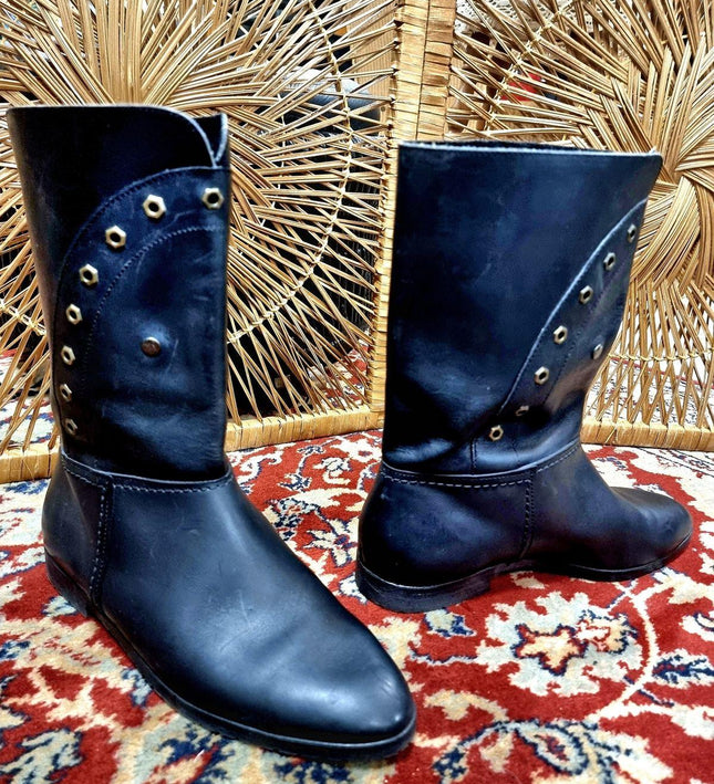 Vintage Brand New 80's boots - Yatva