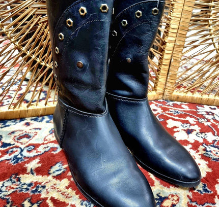Vintage Brand New 80's boots - Yatva