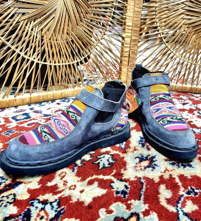 Vintage Brand New Bass Ankle Boots - Yatva