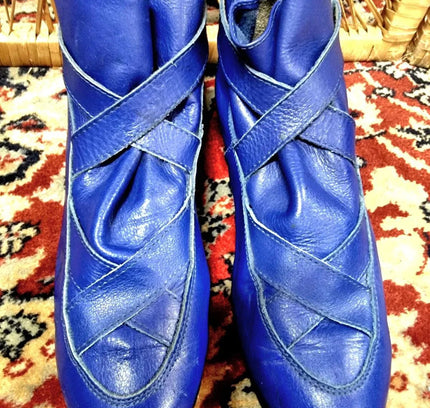 Vintage Brand New Manfield Ankle Boots - Yatva