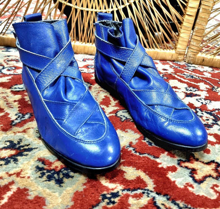 Vintage Brand New Manfield Ankle Boots - Yatva
