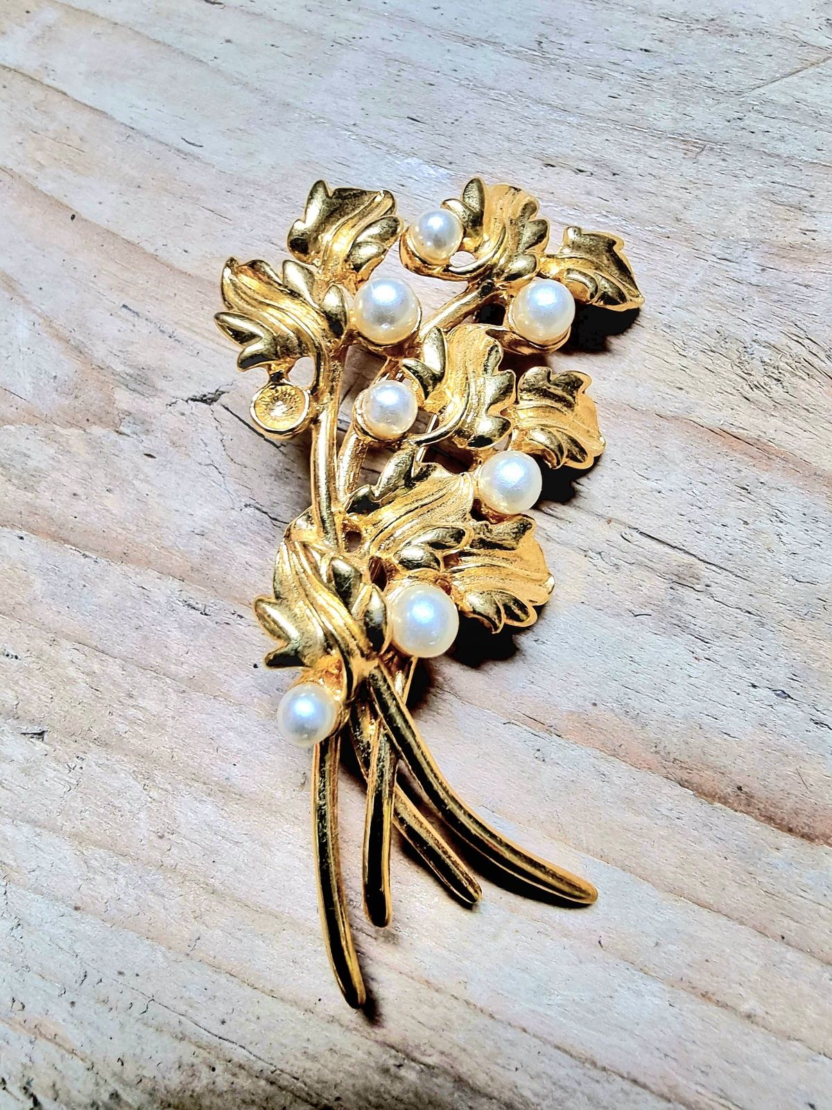 Vintage Brooch
