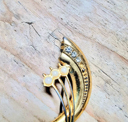 Vintage Brooch - Yatva