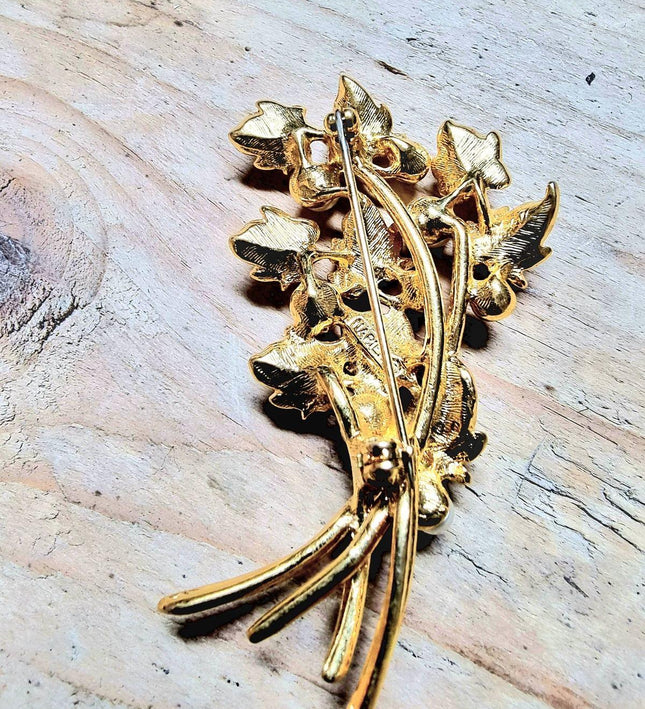 Vintage Brooch - Yatva
