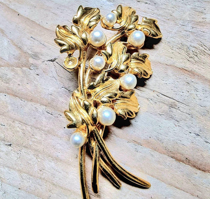 Vintage Brooch - Yatva