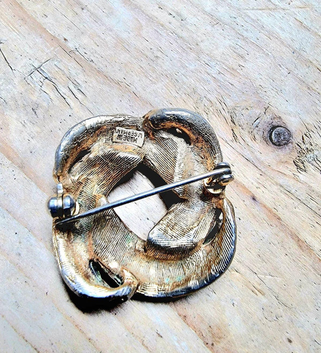 Vintage Brooch - Yatva