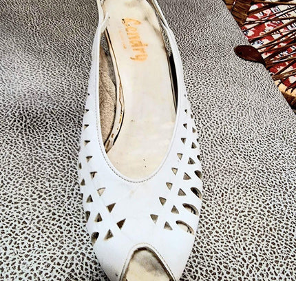 Vintage Cendry Slingback Shoes - Yatva