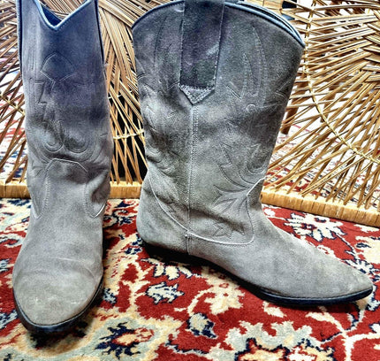 Vintage Cowboy Boots - Yatva