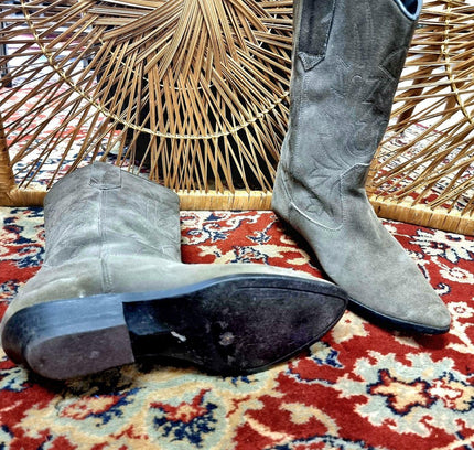 Vintage Cowboy Boots - Yatva