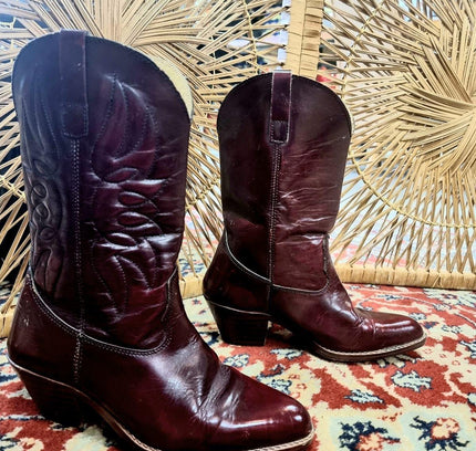 Vintage Cowboy Boots - Yatva