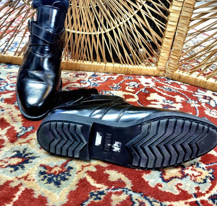 Vintage Deadstock Brand New 1980s Frenzy Ankle Boots - Yatva