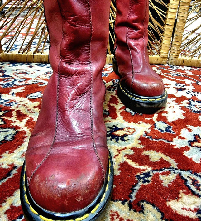 Vintage Dr. Martens Boots - Yatva