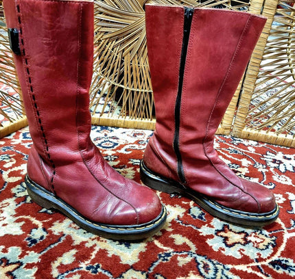 Vintage Dr. Martens Boots - Yatva