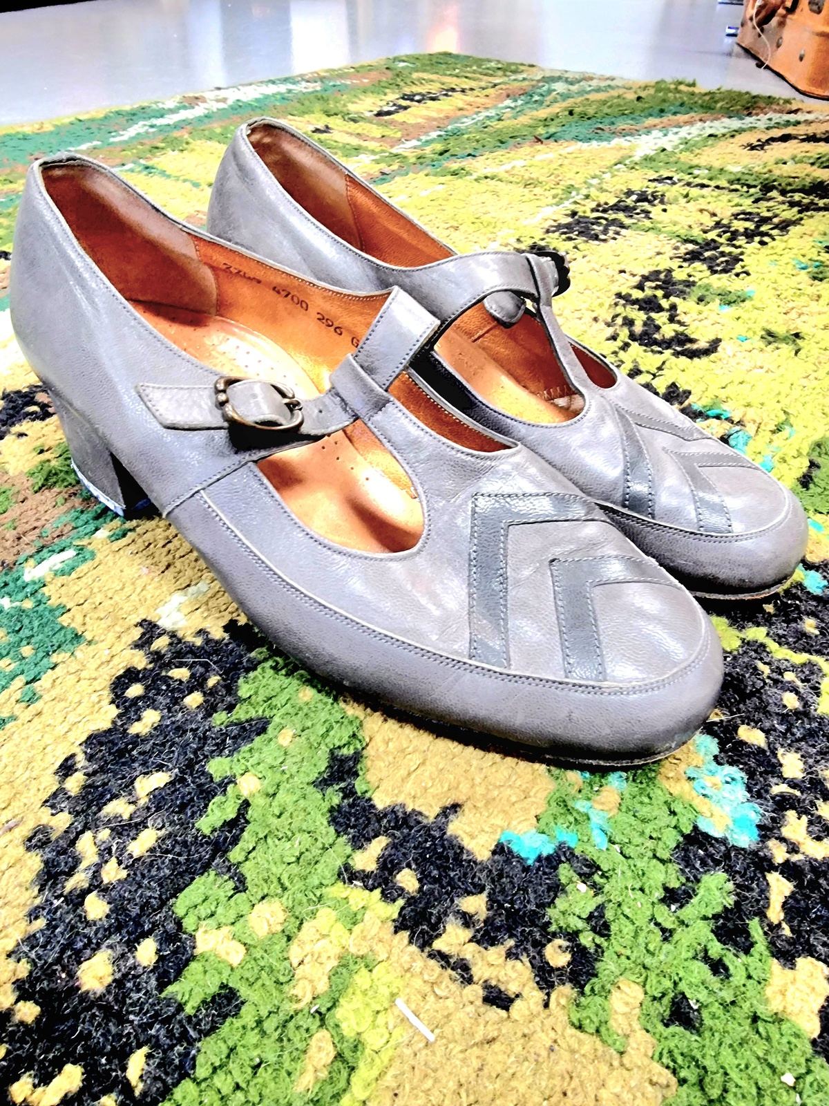Vintage Dwea Shoes